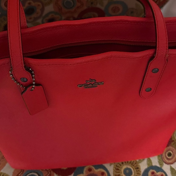 Coach Vibrant Red Tote Bag - Picture 3 of 5